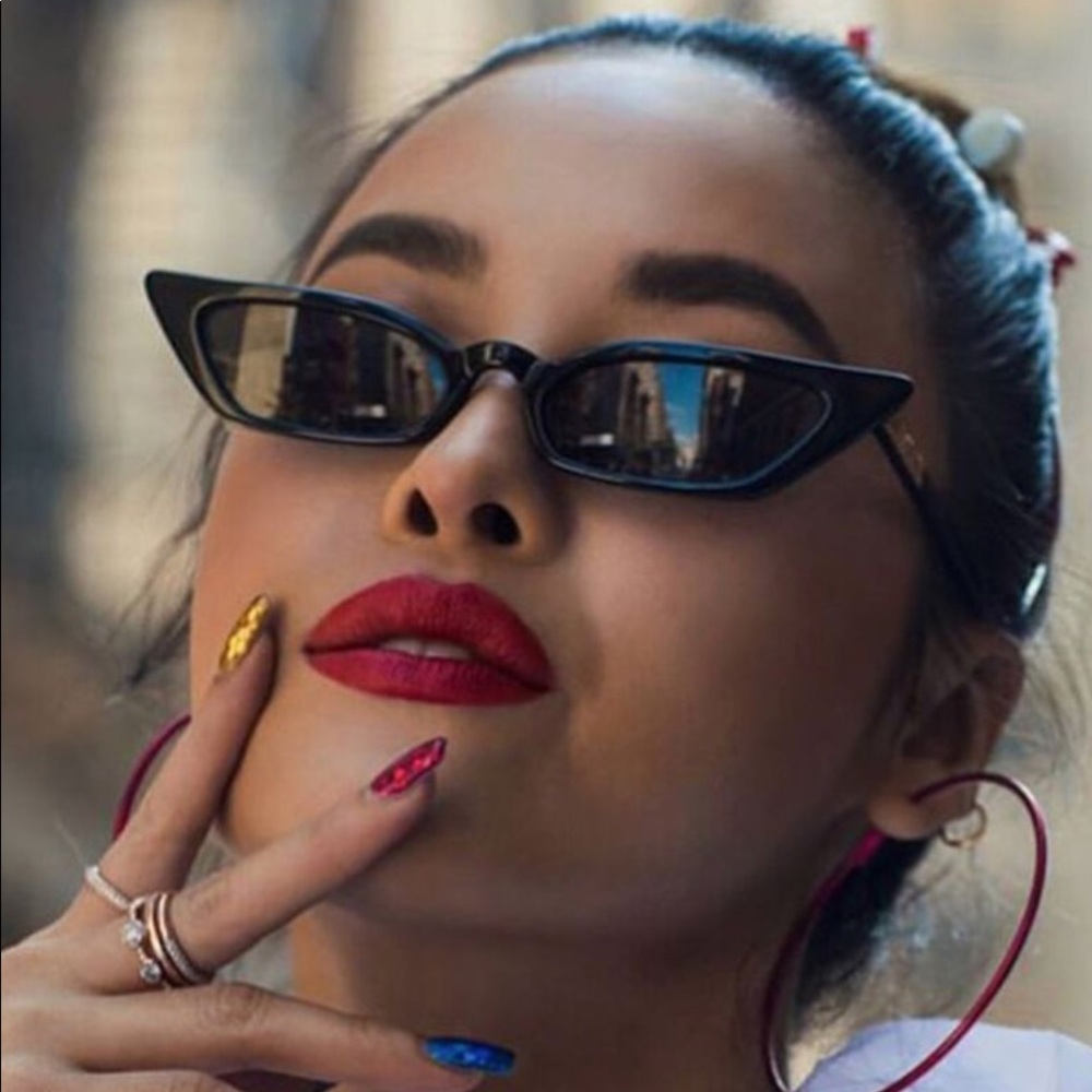 black cat eye sunglasses - Picture 2 of 6